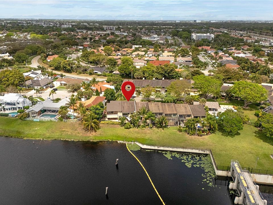 1st image of 5692 Santiago Cir