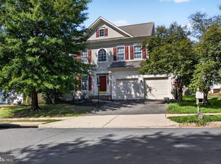 9036 Woodpecker Ct, Gainesville, VA 20155