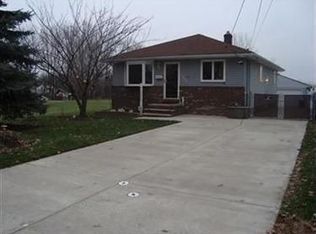 1000 W Schaaf Rd, Cleveland, OH 44109