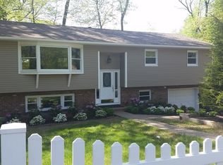 3193 Mohegan Ave, Mohegan Lake, NY 10547