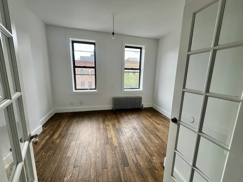 637 Wilson Ave #2