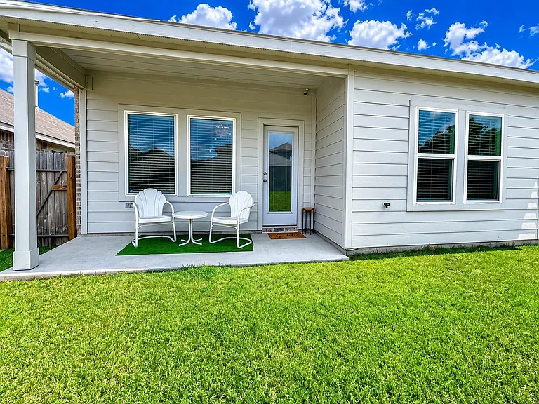 5710 Avalon Woods Dr — Photo 27