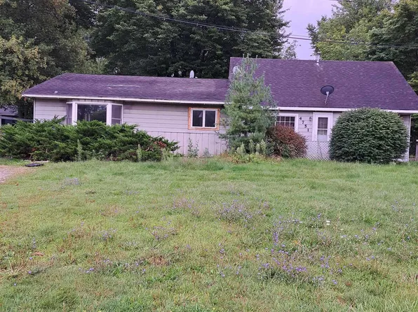 4751 Gratiot Ave, Saint Clair, MI 48079