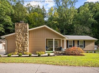 1816 Rabel Mountain Rd, Charleston, WV 25309