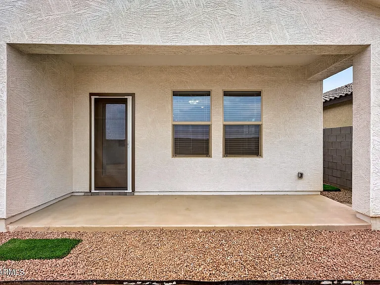 2097 E Grazing Meadow Ln — Photo 19