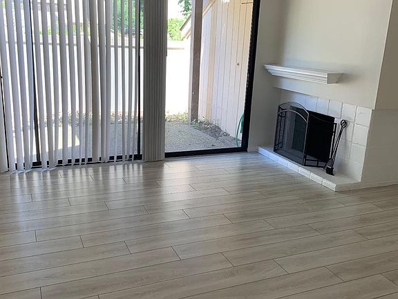 3rd image of 511 Woodside Oaks APT 7