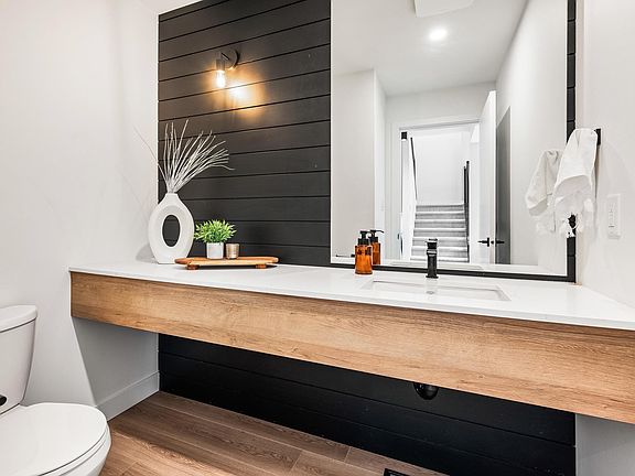 4th image of 46379 Uplands Rd #5