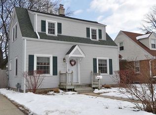 4954 N Berkeley Blvd, Whitefish Bay, WI 53217