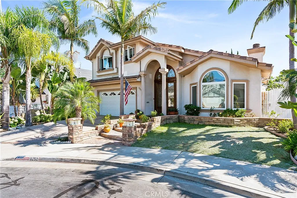 5 bed, 4.5 bath, 3700 sqft, $7,500 — Photo 2
