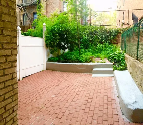 Rented by Cooper & Cooper Real Estate | media 24