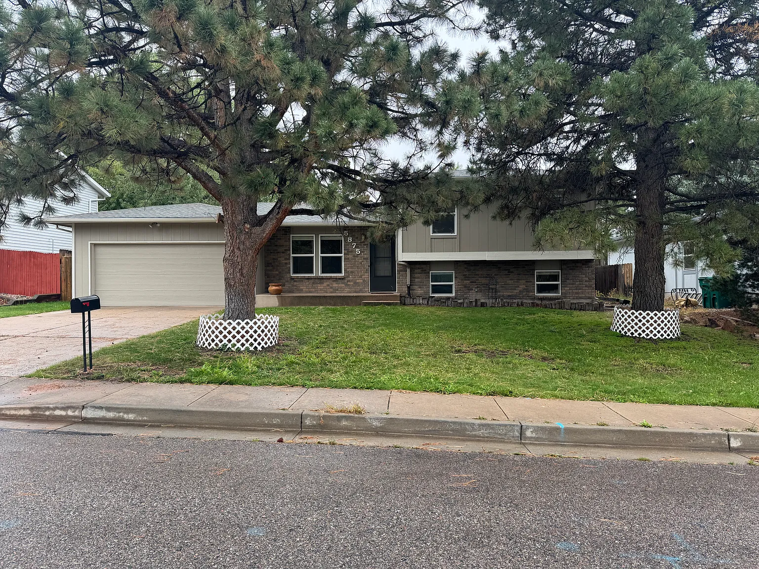 4 bed, 2044 sqft, $2,500 — Photo 1