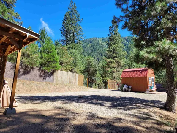 26 Timberline Dr, Garden Valley, ID 83622