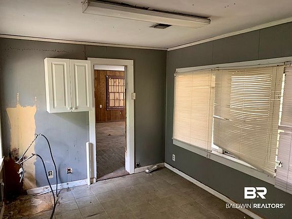 5th image of 205 Idlewood Dr