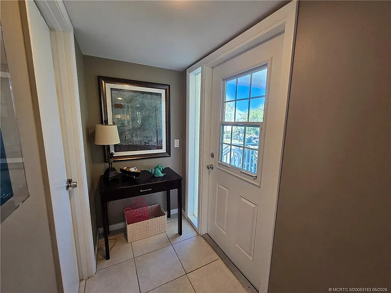 5564 NE Gulfstream Way — Photo 9