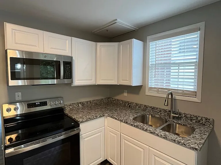 11 E Kelso Rd — Photo 9