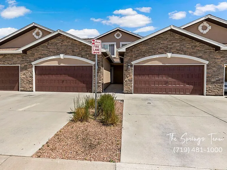 748 Brambleberry Hts — Photo 1