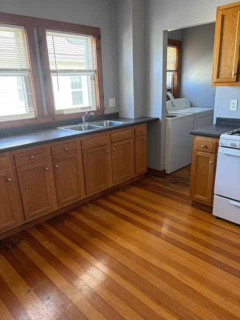 1 bed, 1050 sqft, $2,500 — Photo 4