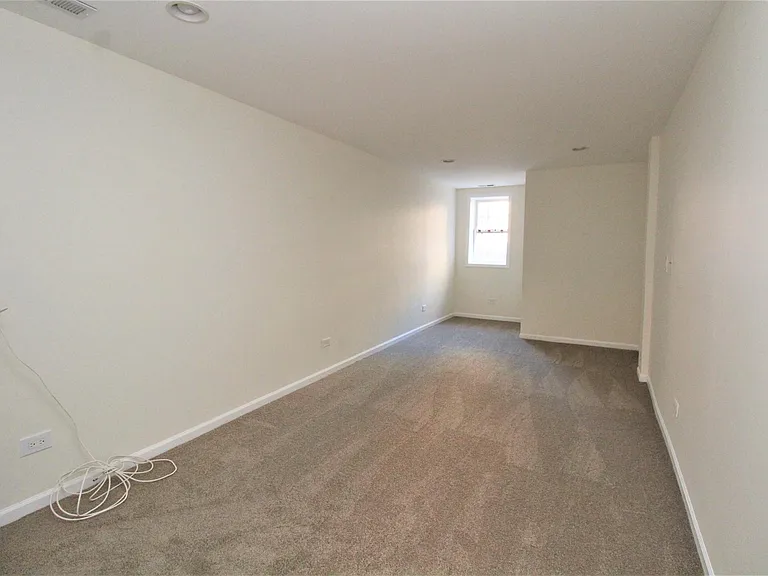 2715 W Thomas St #1 — Photo 23