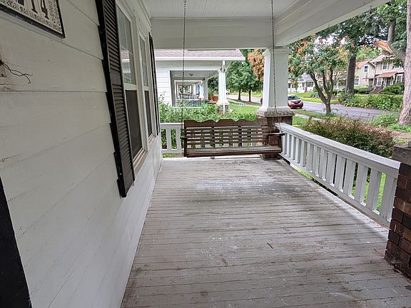 Front porch swing