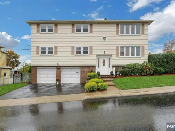 426 Broad St, Carlstadt, NJ 07072