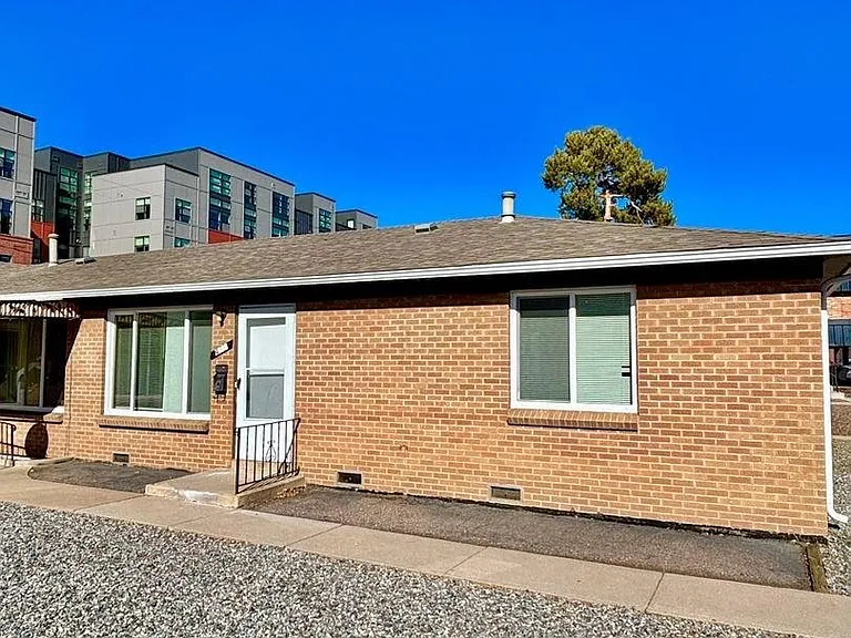 2347 S Race St — Photo 1