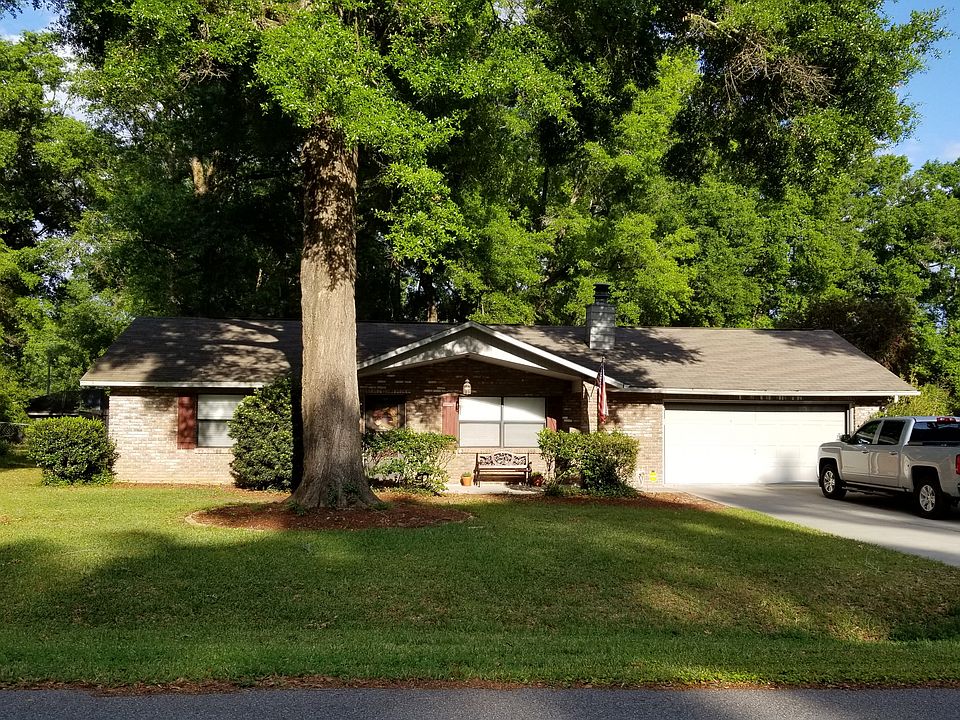 1st image of 3243 NE 31st Ave