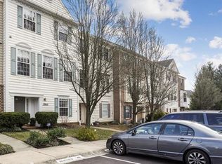 7802 Yankee Harbor Dr, Montgomery Village, MD 20886