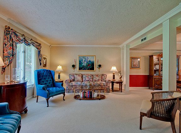 3rd image of 10025 Bayreuth Dr SE