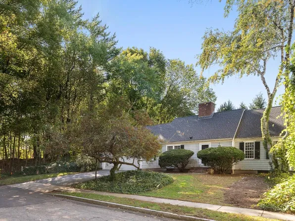 87 Taylor Rd, Belmont, MA 02478