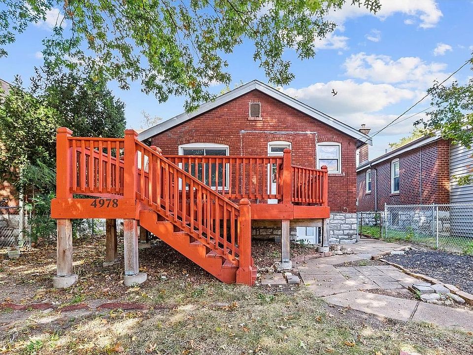 1st image of 4978 Fairview Ave