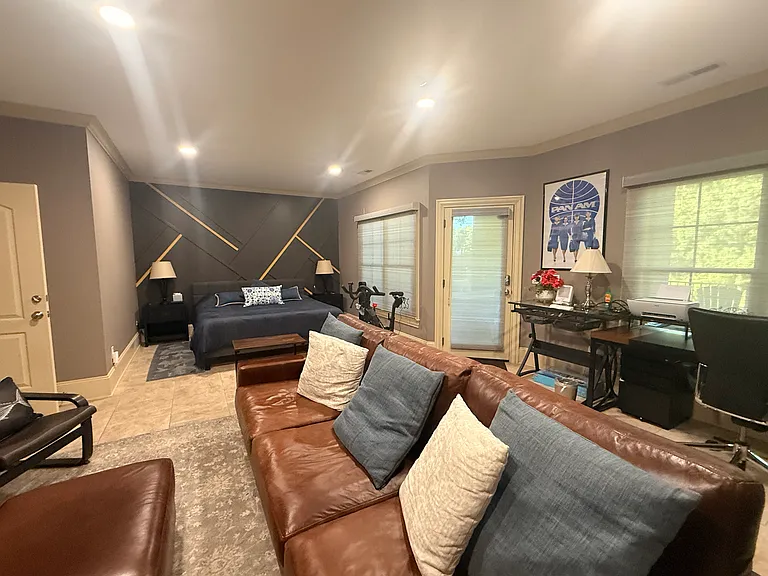 6421 Fairway Row Ln — Photo 8