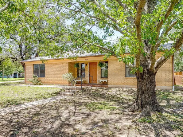 801 E 3rd St, Weatherford, TX 76086