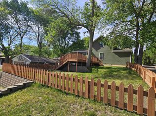 142 Forest Park Rd, Arnolds Park, IA 51331