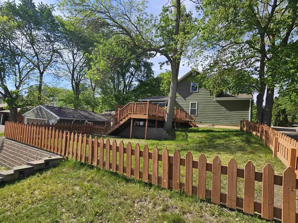 142 Forest Park Rd, Arnolds Park, IA 51331