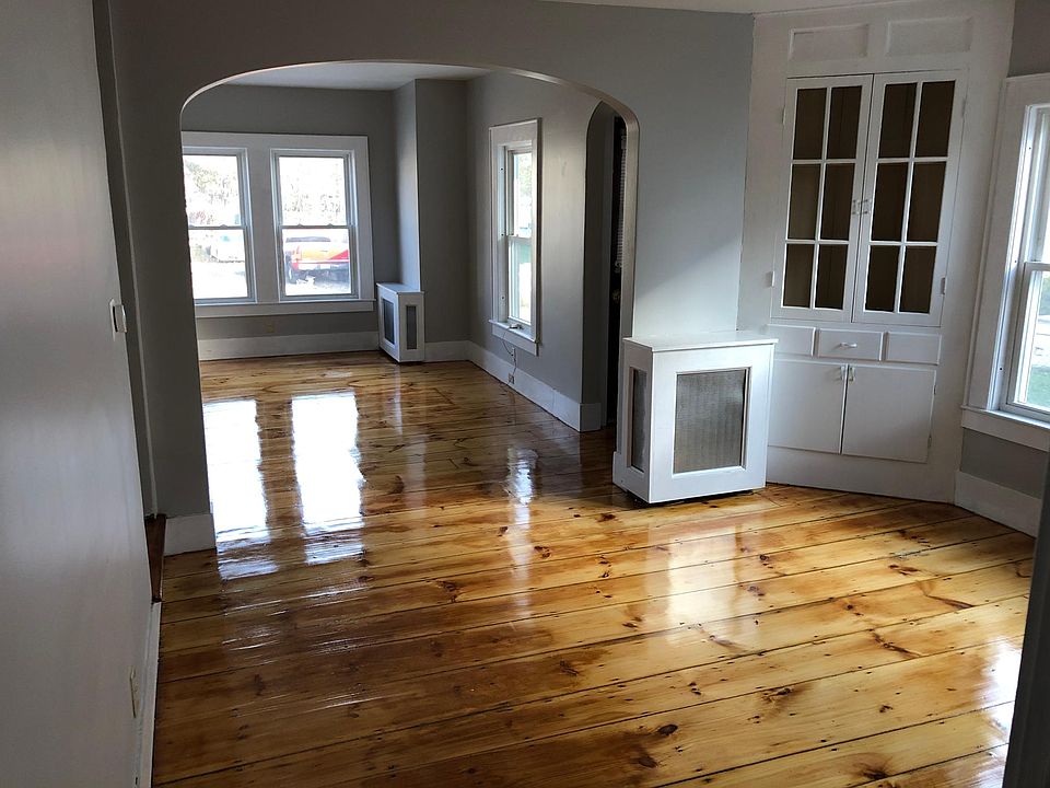 1st image of 17 Benson Ave