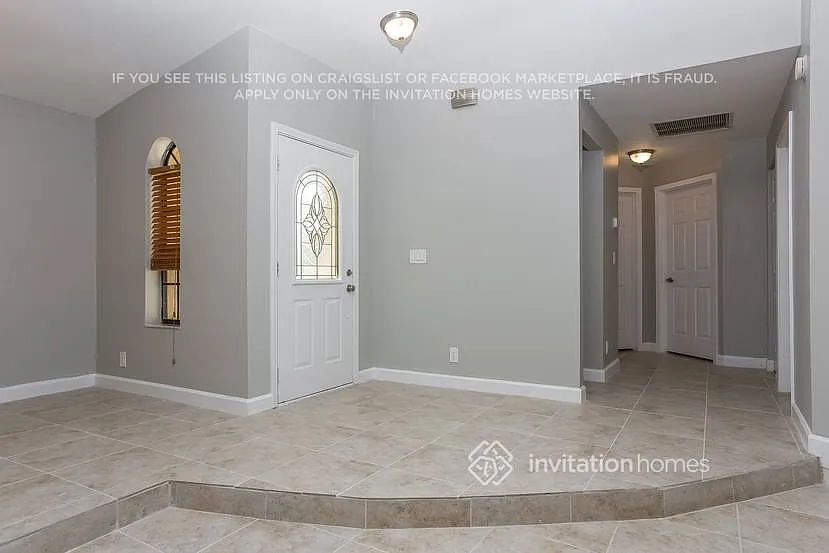 283 Ponce De Leon St Royal Palm Beach, FL 33411 — Photo 2