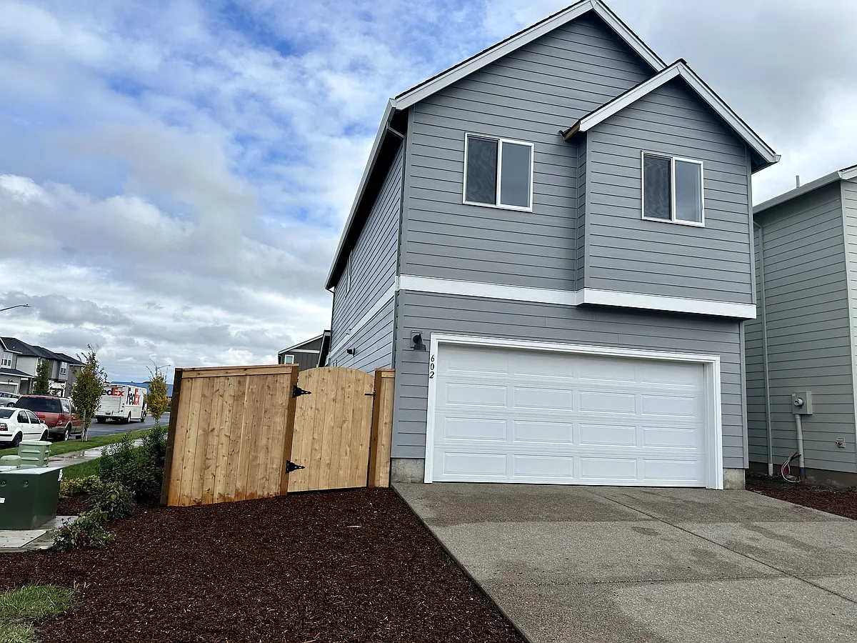 Building Photo - 602 Pickering Ln