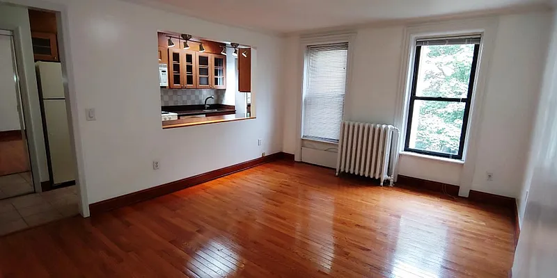 Rented by Weichert Manhattan Midtown | media 18