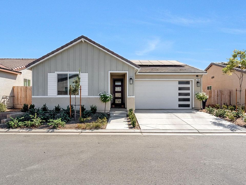1st image of 163 Reunion Way S