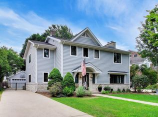 435 Malden Ave, La Grange Park, IL 60526