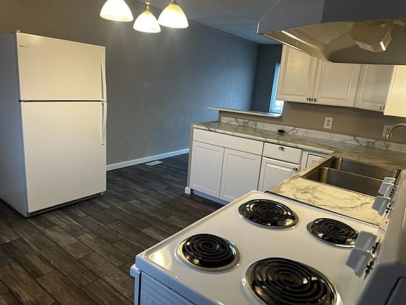 3rd image of 5600 Treaty Ln