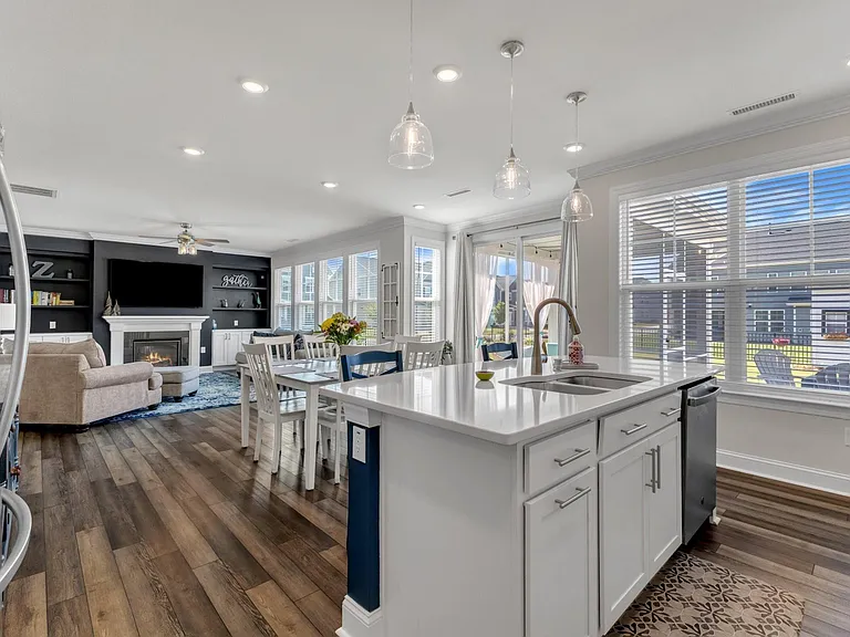 1526 Cloverfield Ct — Photo 51
