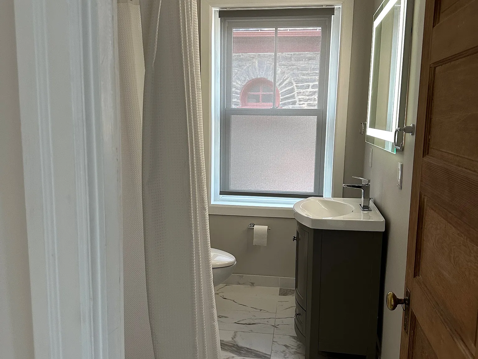 1 bed, 850 sqft, $2,600 — Photo 4