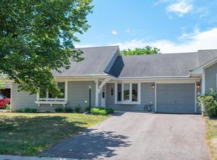 518 Devonshire Dr, Nya, MN 55397