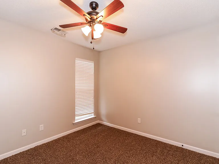 5467 Milton Ridge Dr — Photo 12