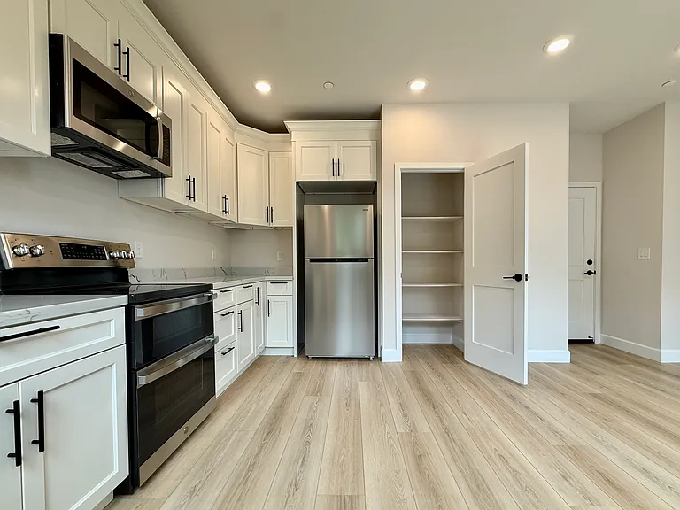 3558 Parker Hill Ct — Photo 7