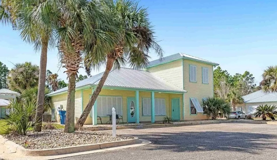 4294 Lindsey Ln
