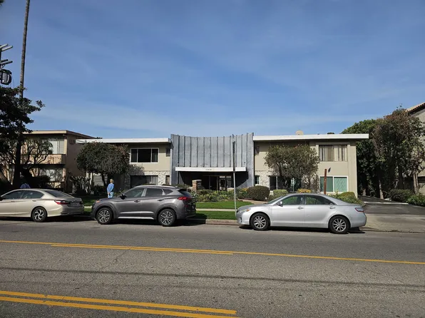 (undisclosed Address), Valley Village, CA 91607