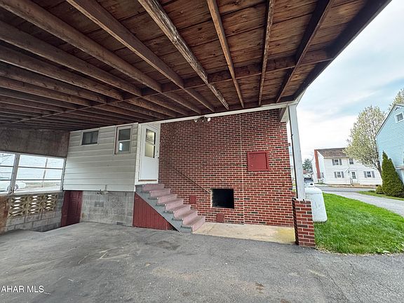 5th image of 263 Water St