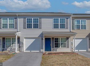 35 Montague Way, Inwood, WV 25428